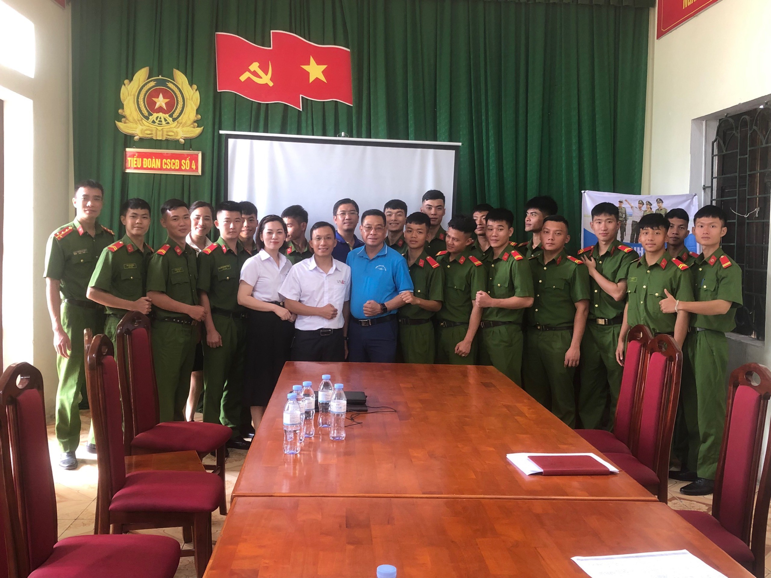 Văn phòng đại diện Thanh Hóa tổ chức tọa đàm hướng nghiệp cho chiến sỹ nghĩa vụ CAND tại Tiểu đoàn Cảnh sát Cơ động số 4