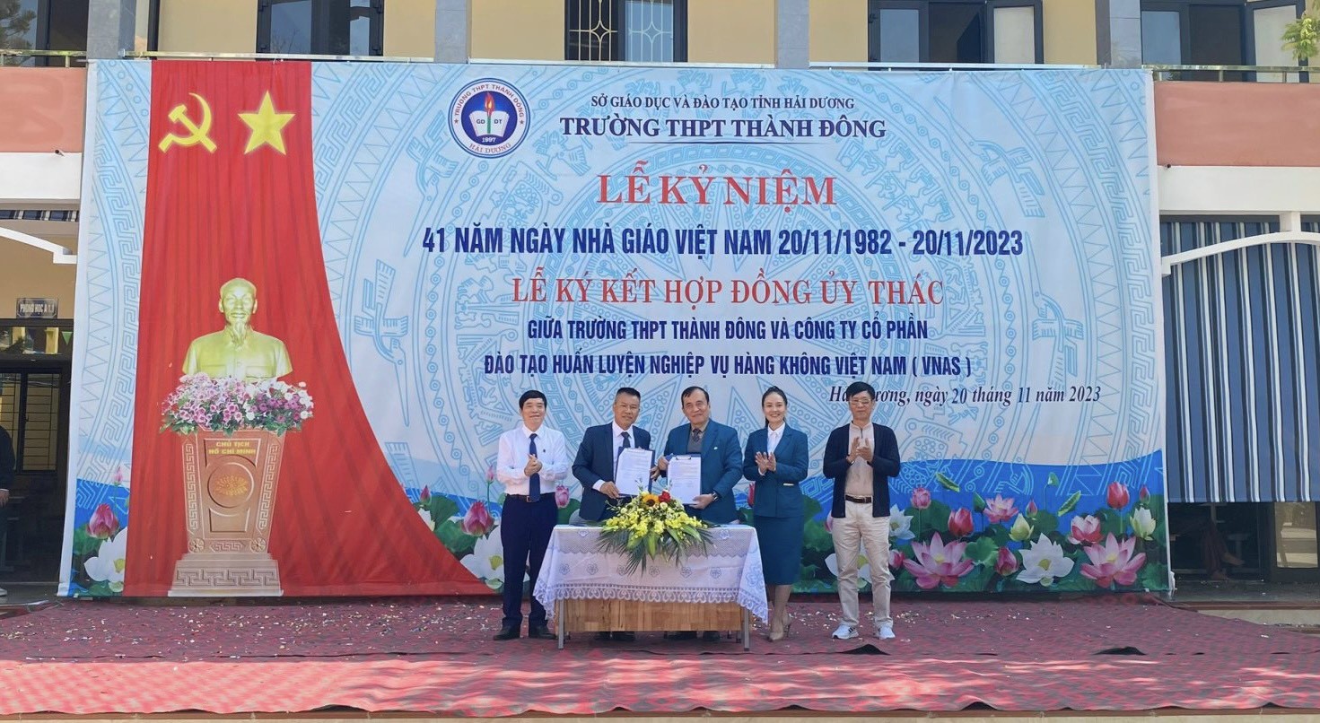VNAS tham dự Kỷ niệm 41 năm ngày Nhà giáo VIệt Nam (20/11/1982 – 20/11/2023) và Ký kết hợp tác với Trường THPT Thành Đông, Hải Dương