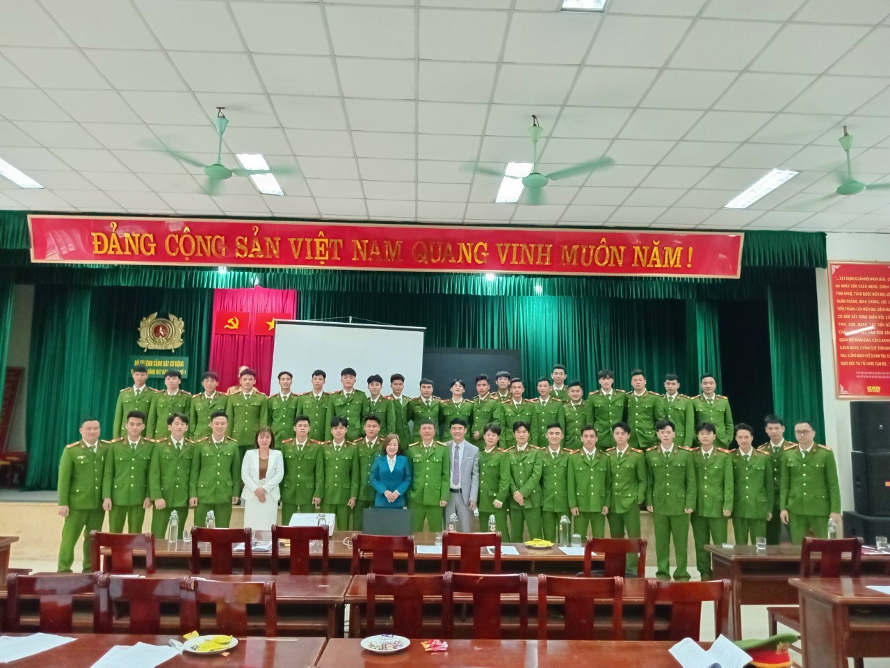 VP Ninh Bình-Hướng nghiệp nghề cho chiến sỹ  nghĩa vụ thuộc Tiểu đoàn Cảnh sát đặc nhiệm số 1 Hà Nội